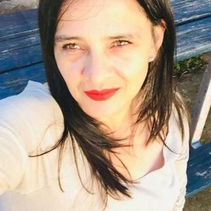 Meet your Posher, Elis